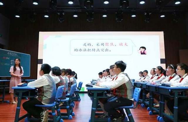 真正意义上可以全天候陪同学生的